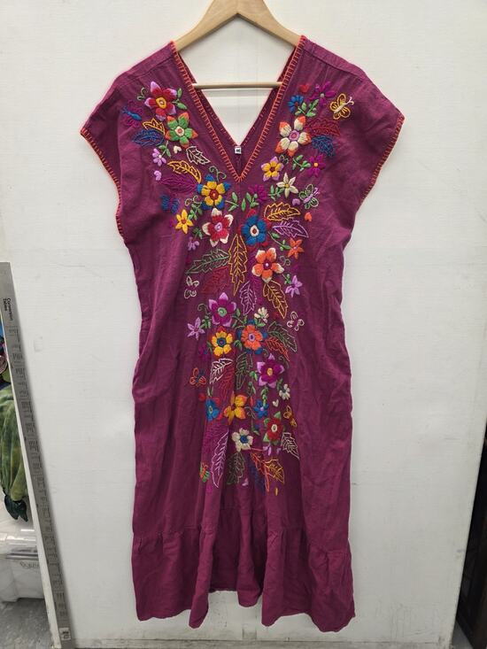 no brand Dresses & Skirts - reserved Solei Womens Med/Large Mexico Embroidered Hot Pink Shift Dress